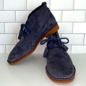 Hush Puppies women’s blue suede ankle chukka bootstassel laces.
